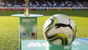 Los semifinále ve středu 14. dubna