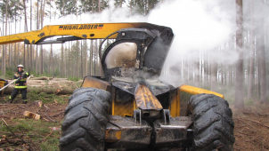 Požár harvestoru způsobil škodu za čtyři miliony korun