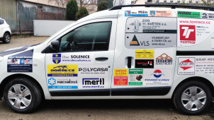 Dětský domov v Solenicích má nový sociální automobil