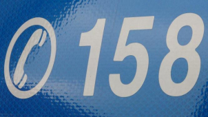 Policisté zachránili muže na Sítenském mostě