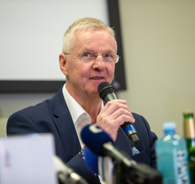 Jalonen začal skládat tým na šampionát