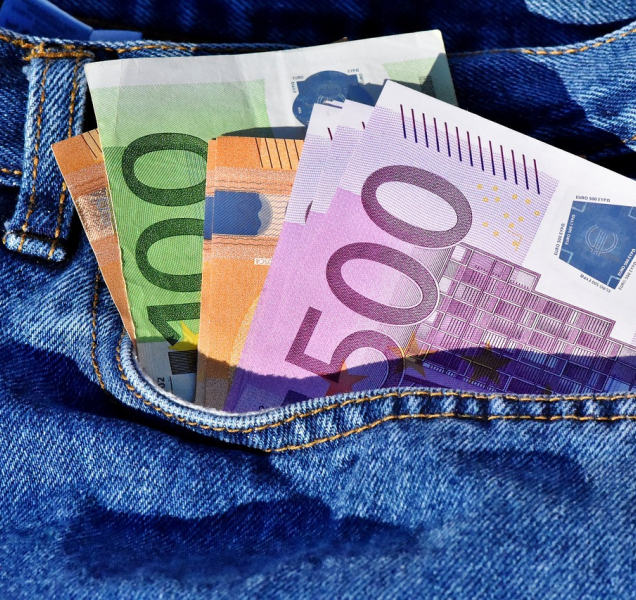 Žena na úklid kradla v domě svého zaměstnavatele