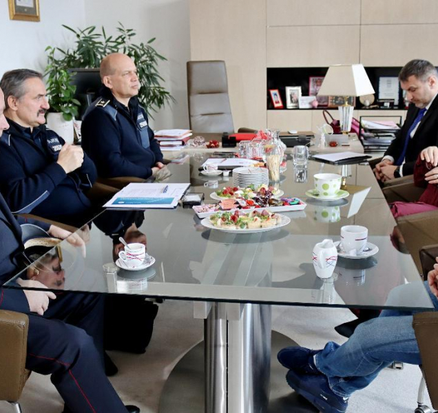 Hejtmanka Jermanová jednala o bezpečnostní situaci v kraji